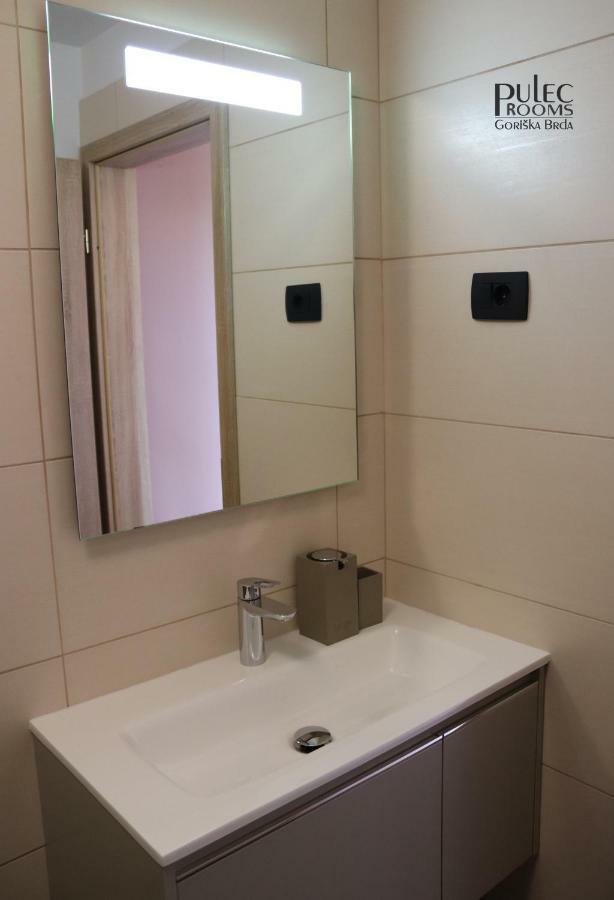 Apartma Sobe Pulec Dobrovo Kültér fotó